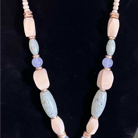 Gold and Cream Beaded Necklace with Distinctive Pendant - Picture 4 of 13